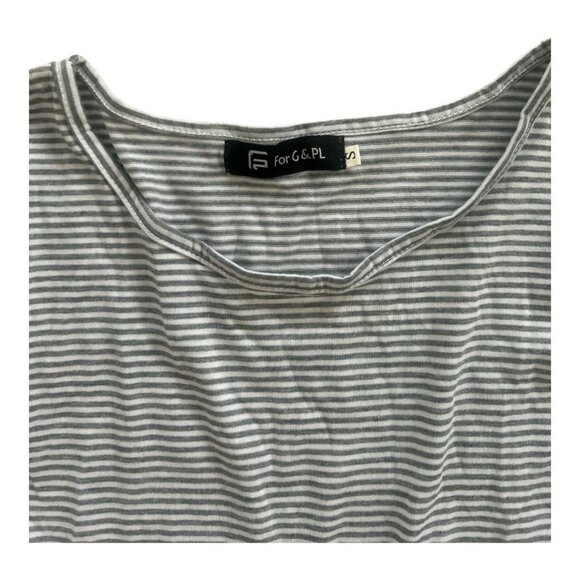 Women's Striped Casual Round Neck Knitted Dress - Picture 6 of 6